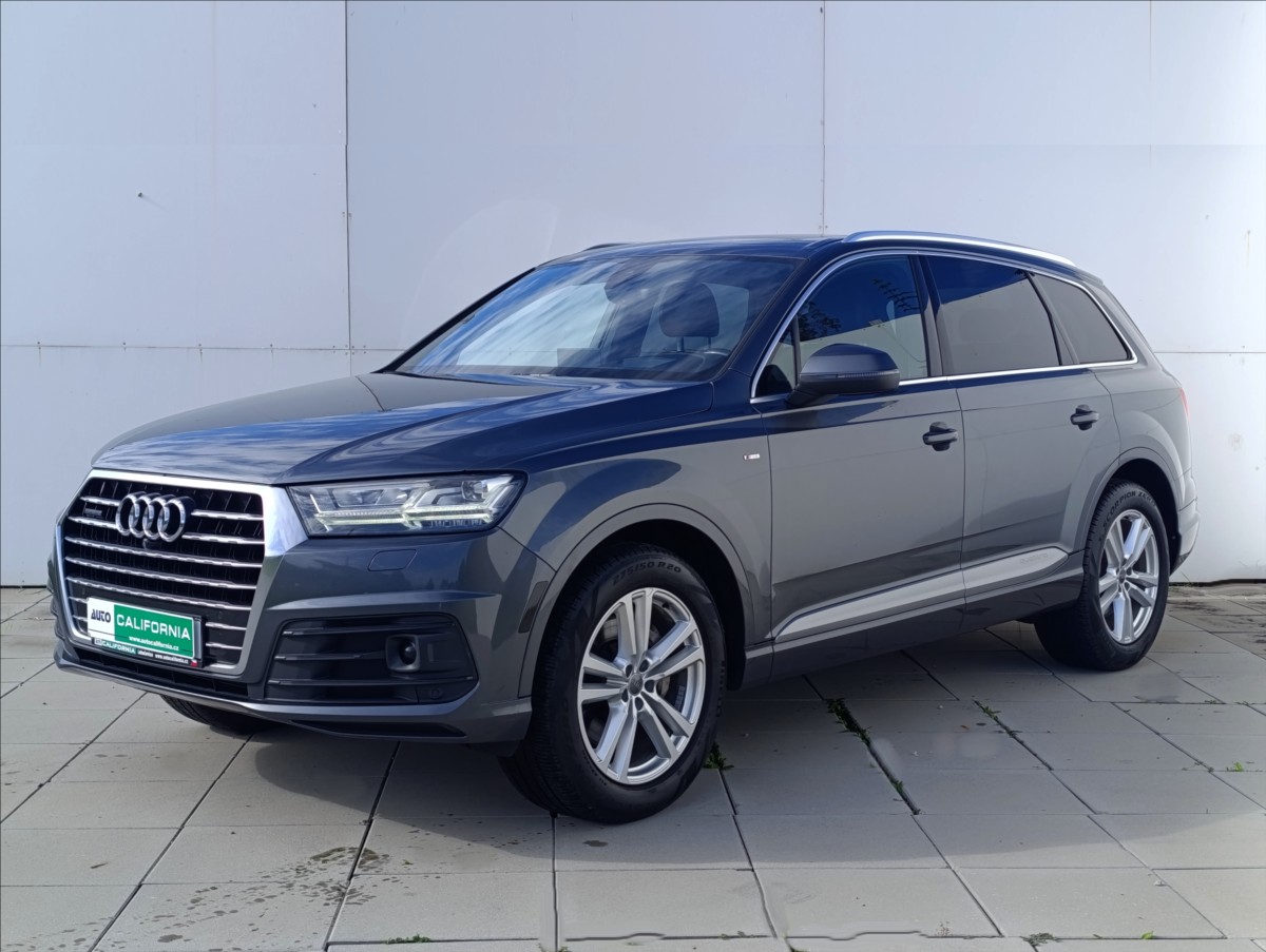 Audi Q7 3,0 TFSi S-Line 7míst Kamera