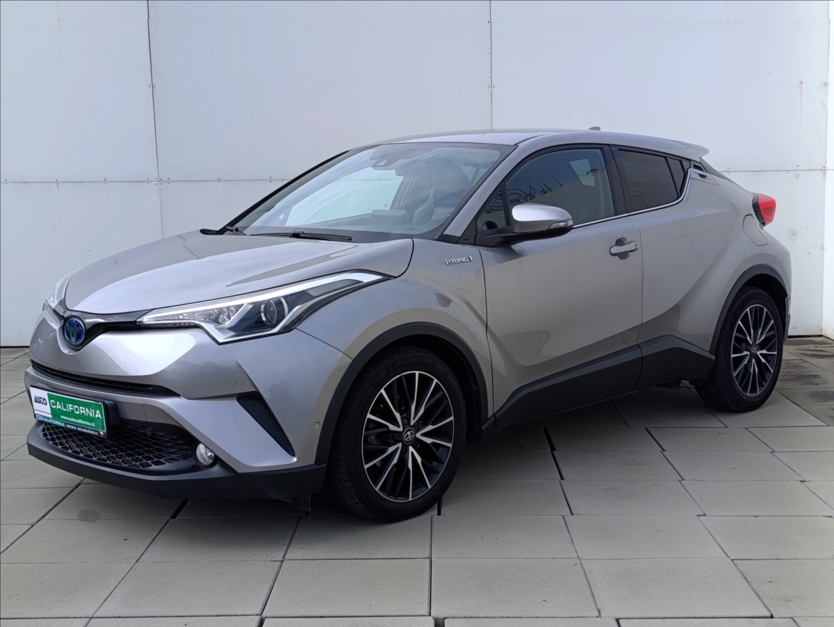 Toyota C-HR 1,8 HYBRID AT EXECUTIVE KAMERA