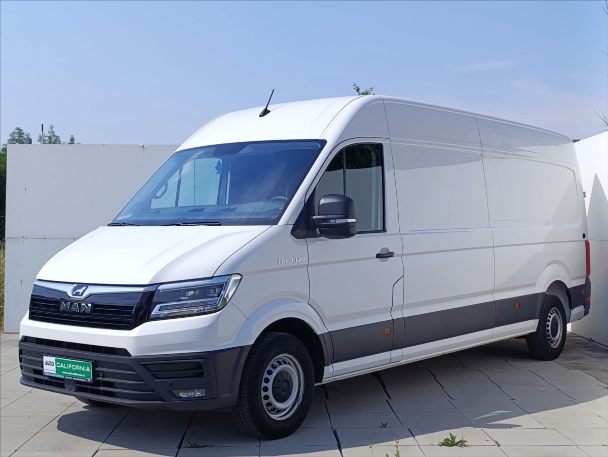 Volkswagen Crafter 2,0 TDi L4H3 Klima LED 1maj.ČR