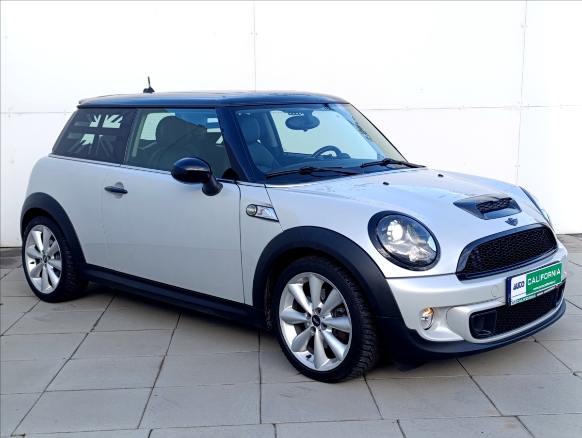 Mini Cooper S 1,6 i Navi Kůže Bi-Xenon