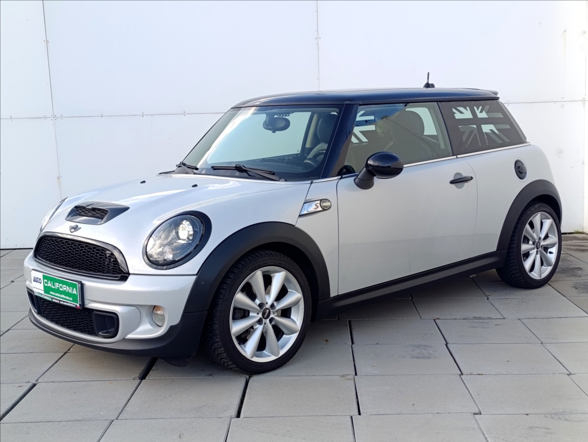 Mini Cooper S 1,6 i Navi Kůže Bi-Xenon