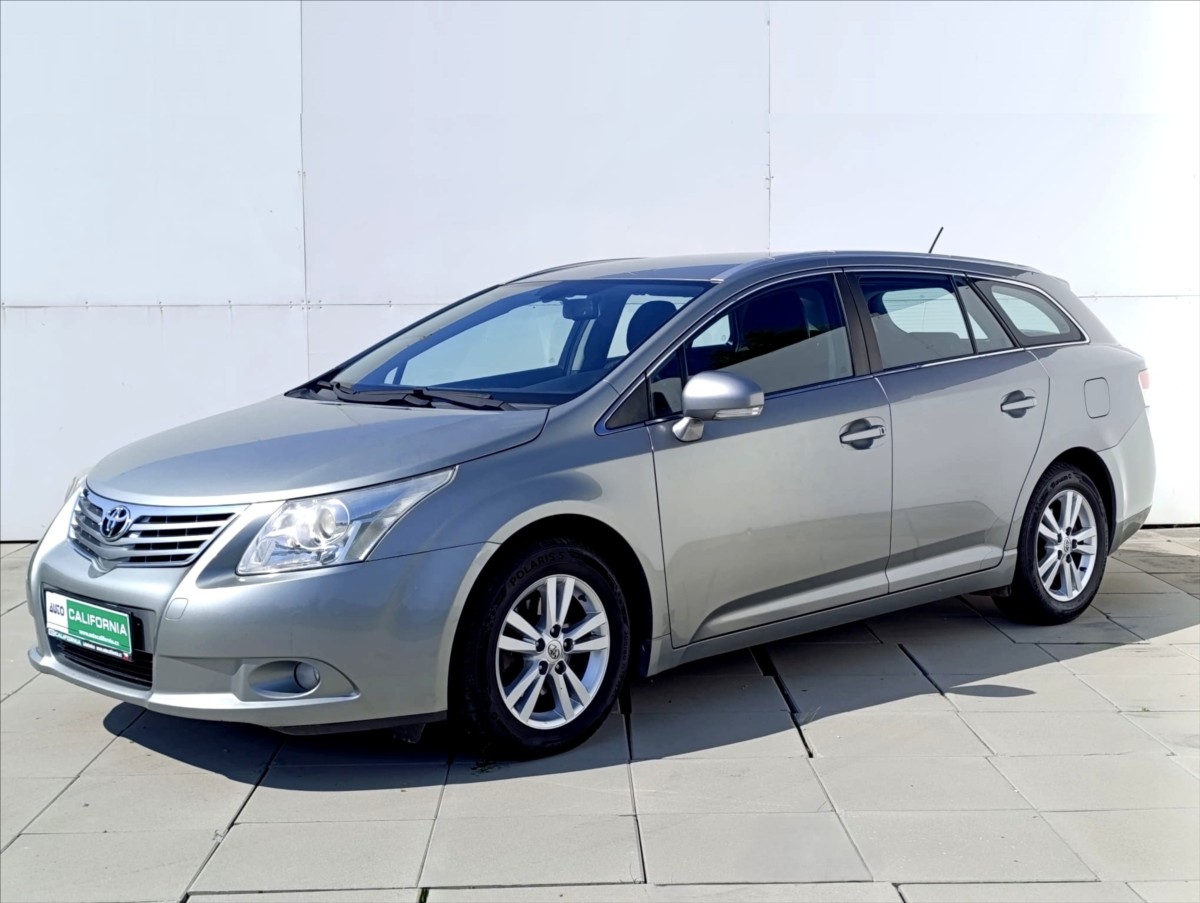 Toyota Avensis 2,0 D4-D Aut.klima,Tempomat ČR