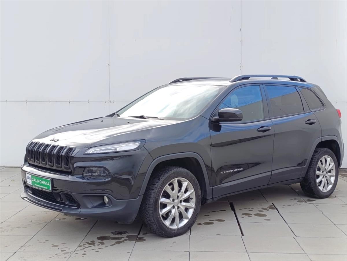 Jeep Cherokee 3,2 V6 Limited 4WD Kamera Tažné
