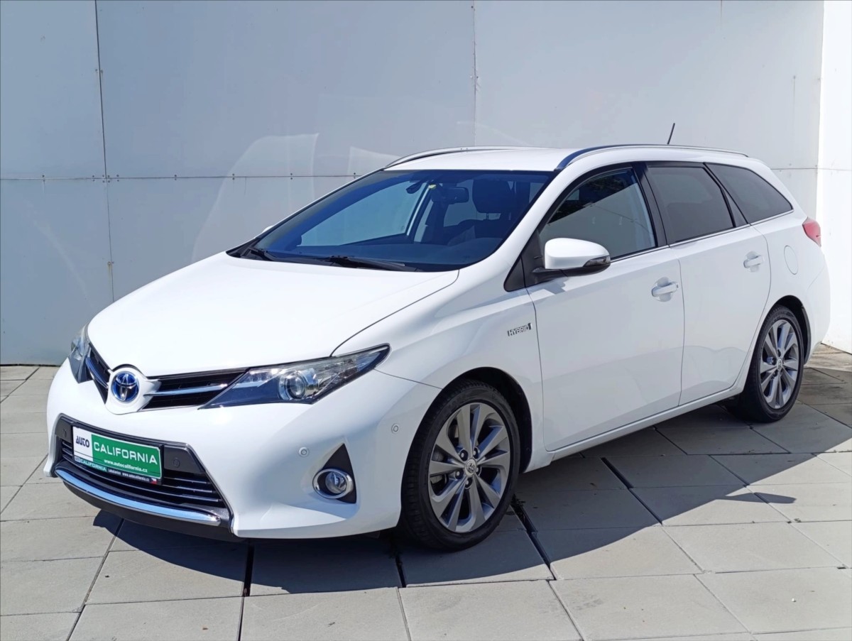 Toyota Auris 1,8 i HYBRID AT KAMERA NAVI