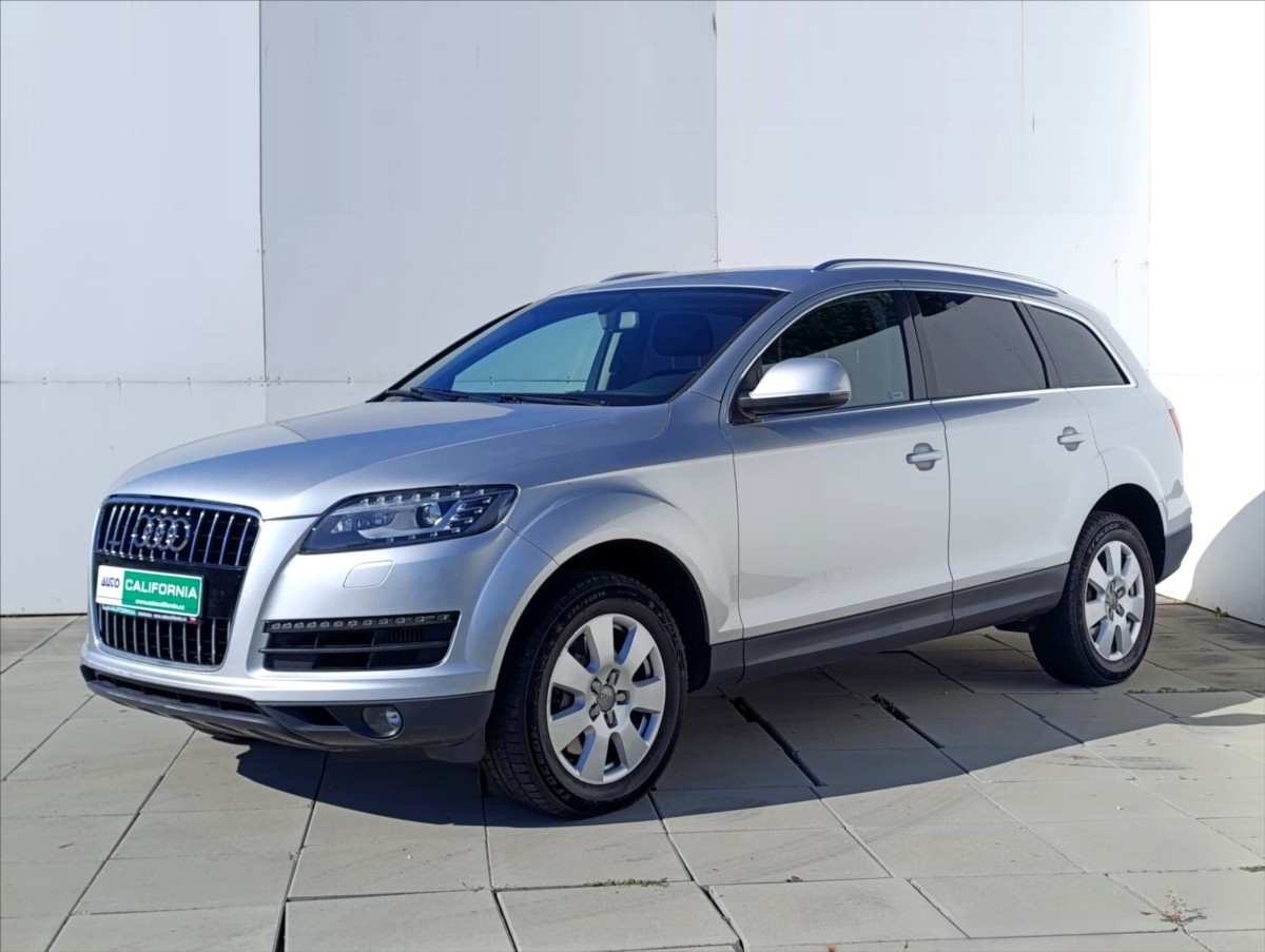 Audi Q7 3,0 TDi Quattro Autom.7Míst ČR